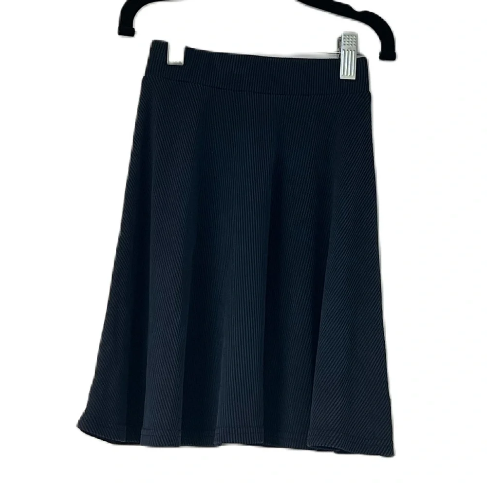 Tottini blue ribbed lightweight skirt size 6